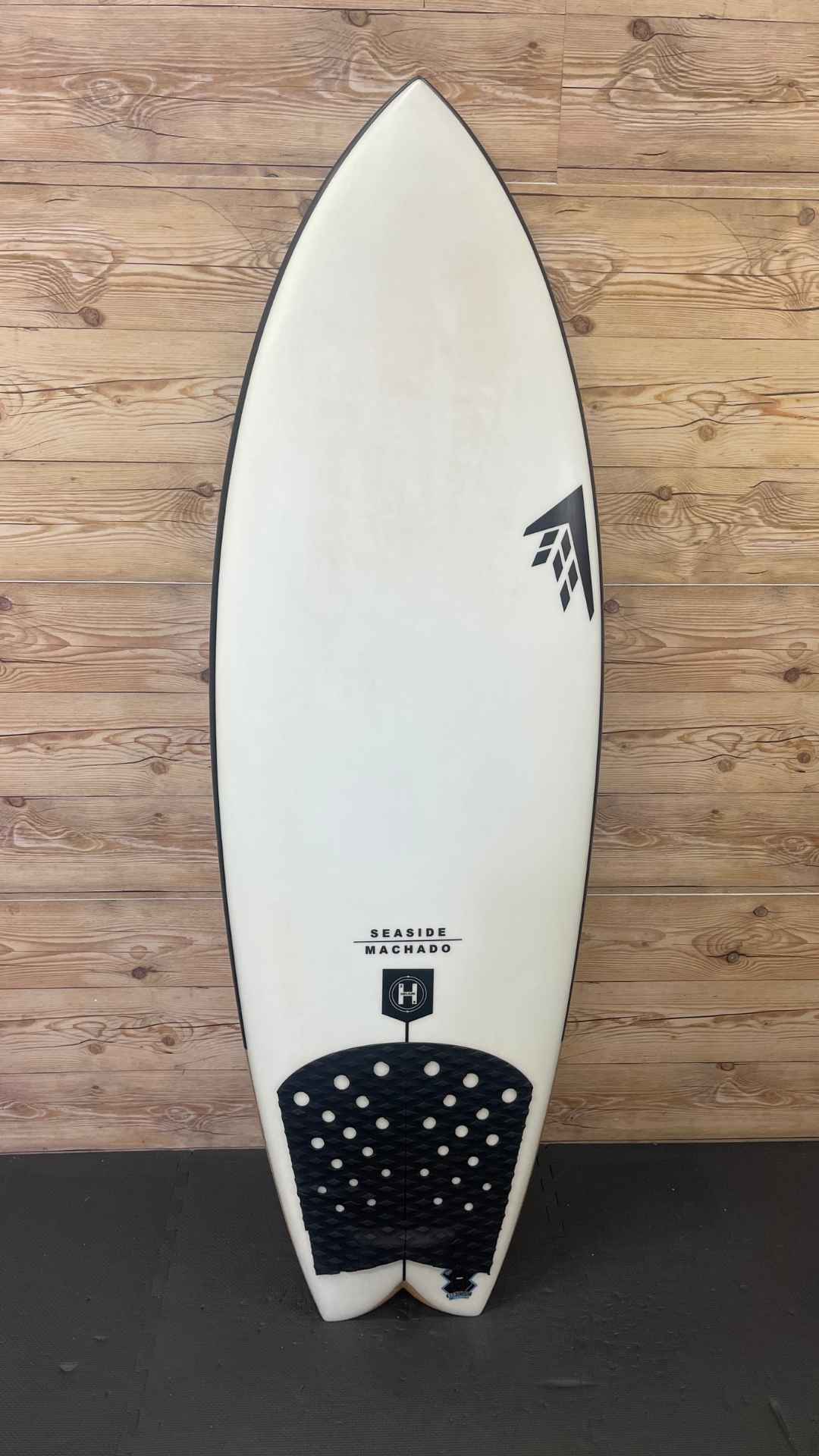 Seaside Fish 5'5"