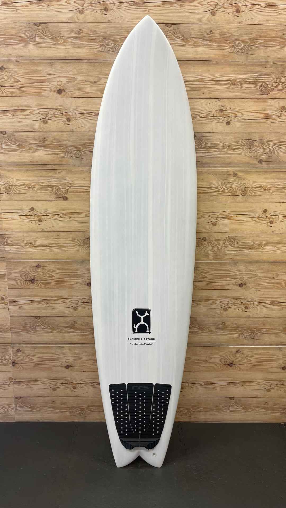 Seaside And Beyond 7'4"