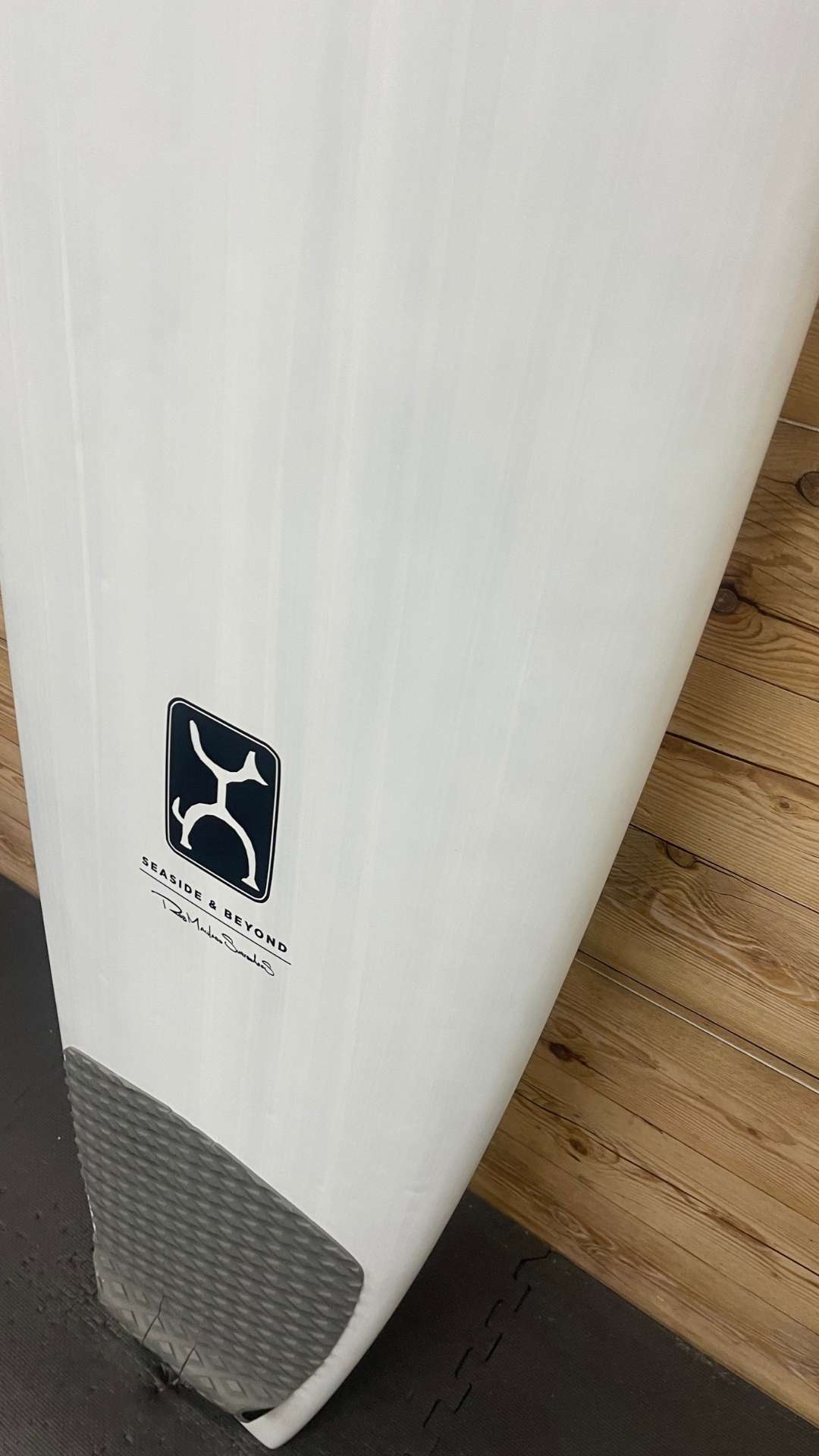 Seaside And Beyond 6'8"