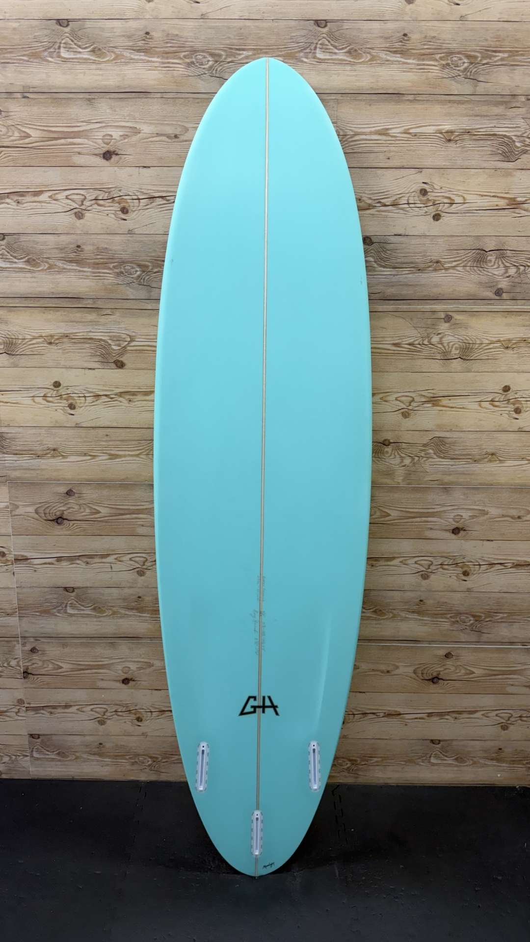 AE3 6'8"