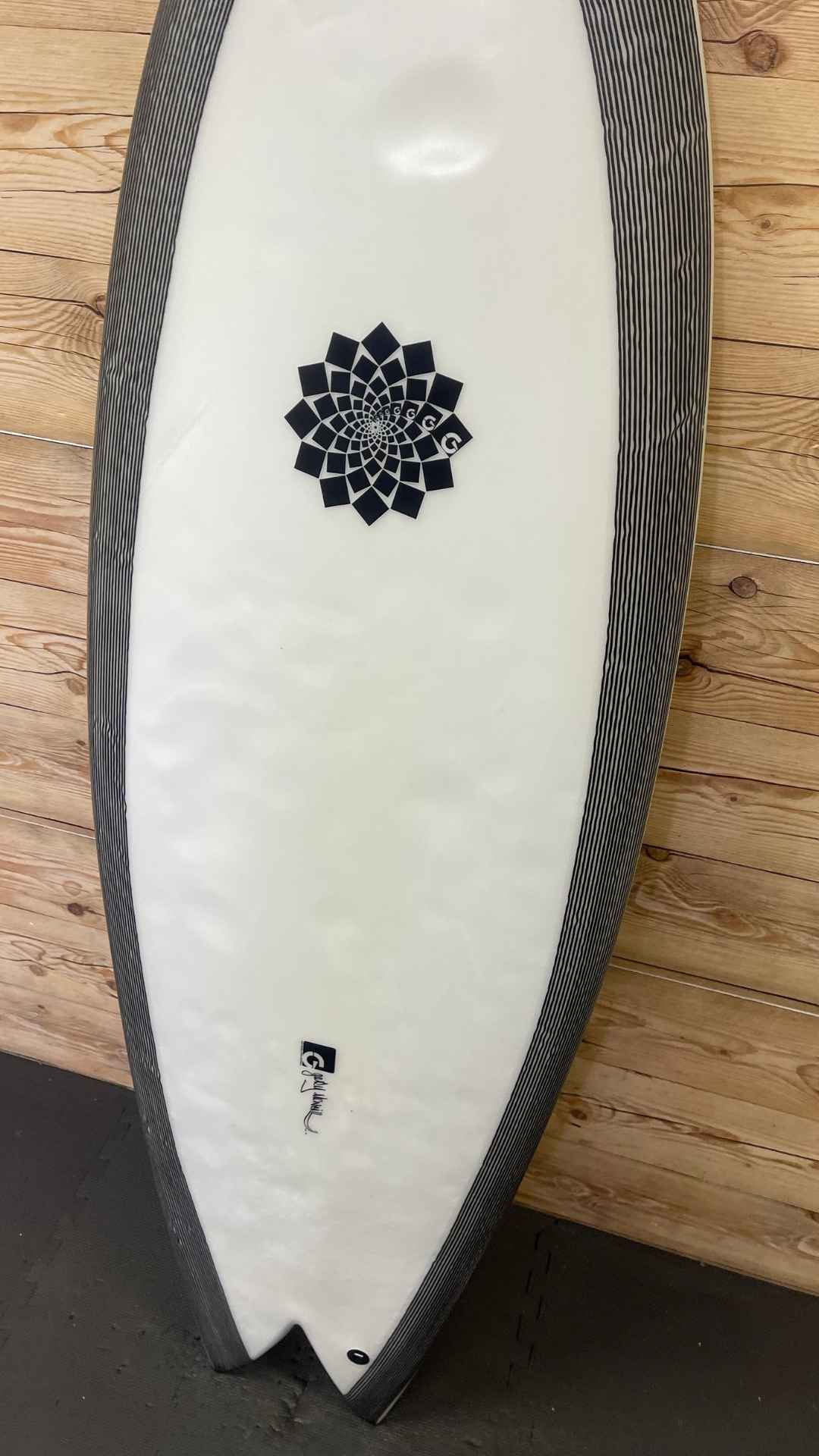 Rasta Torus Twin 5'4"