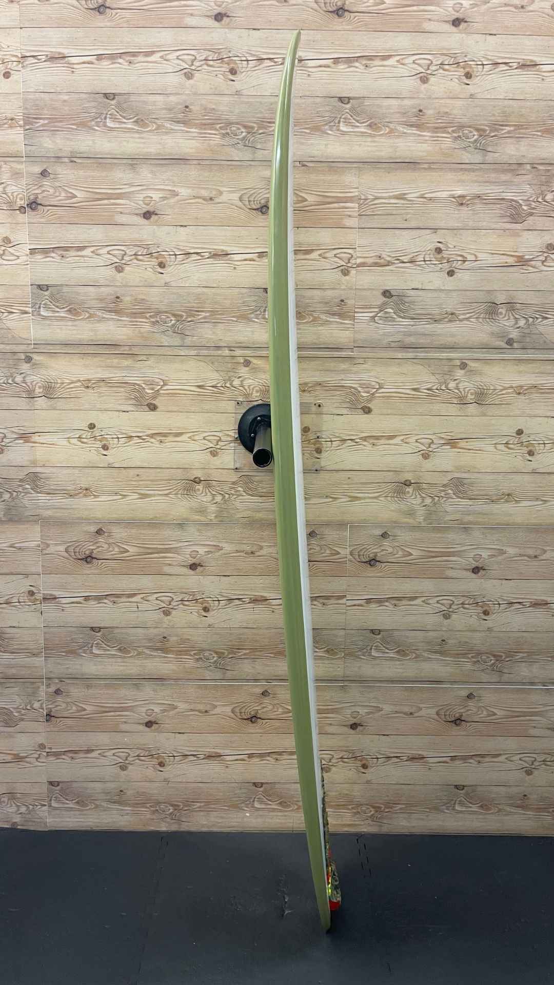 Moe 7'4"