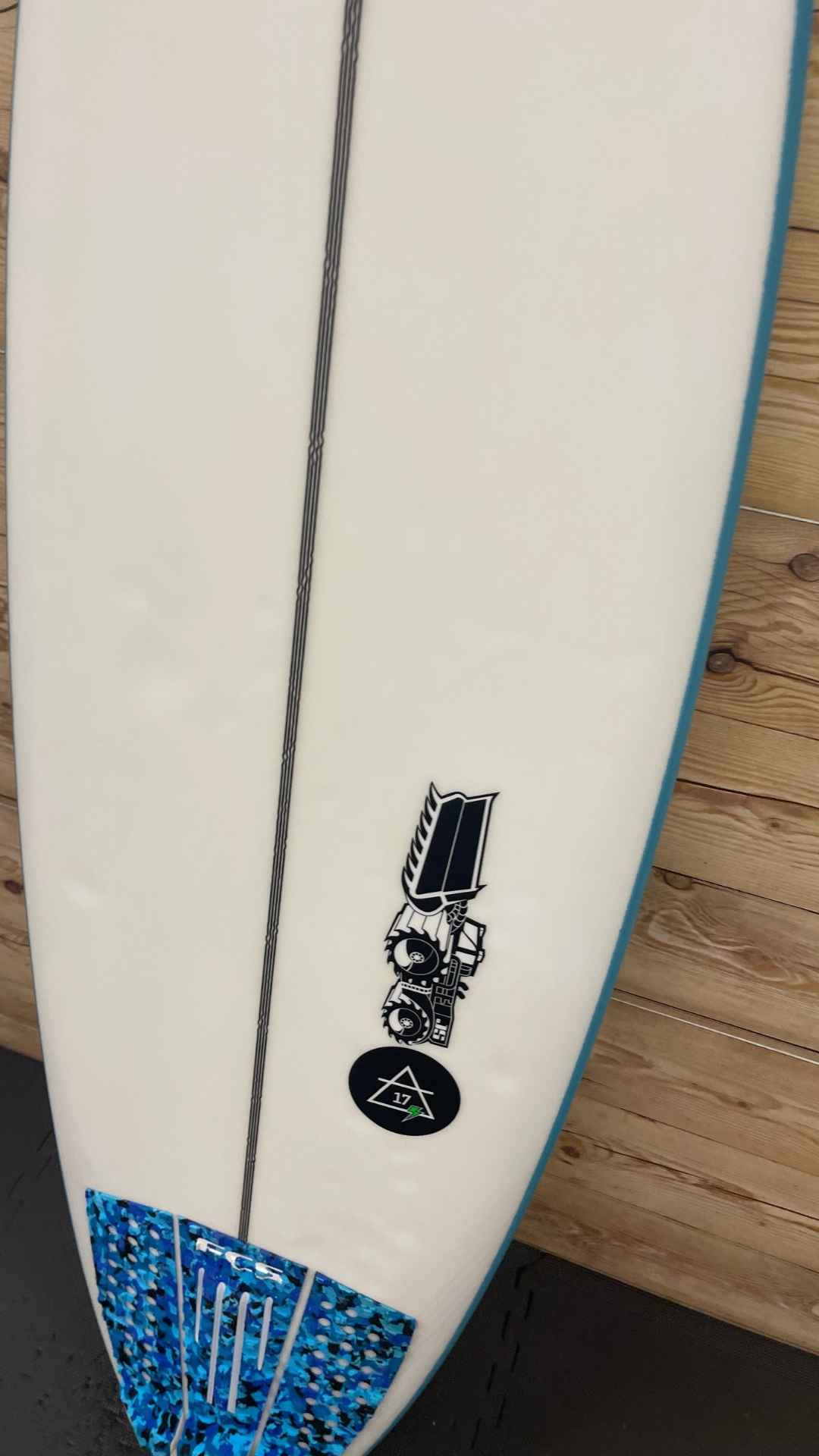 Air 17 6'0"