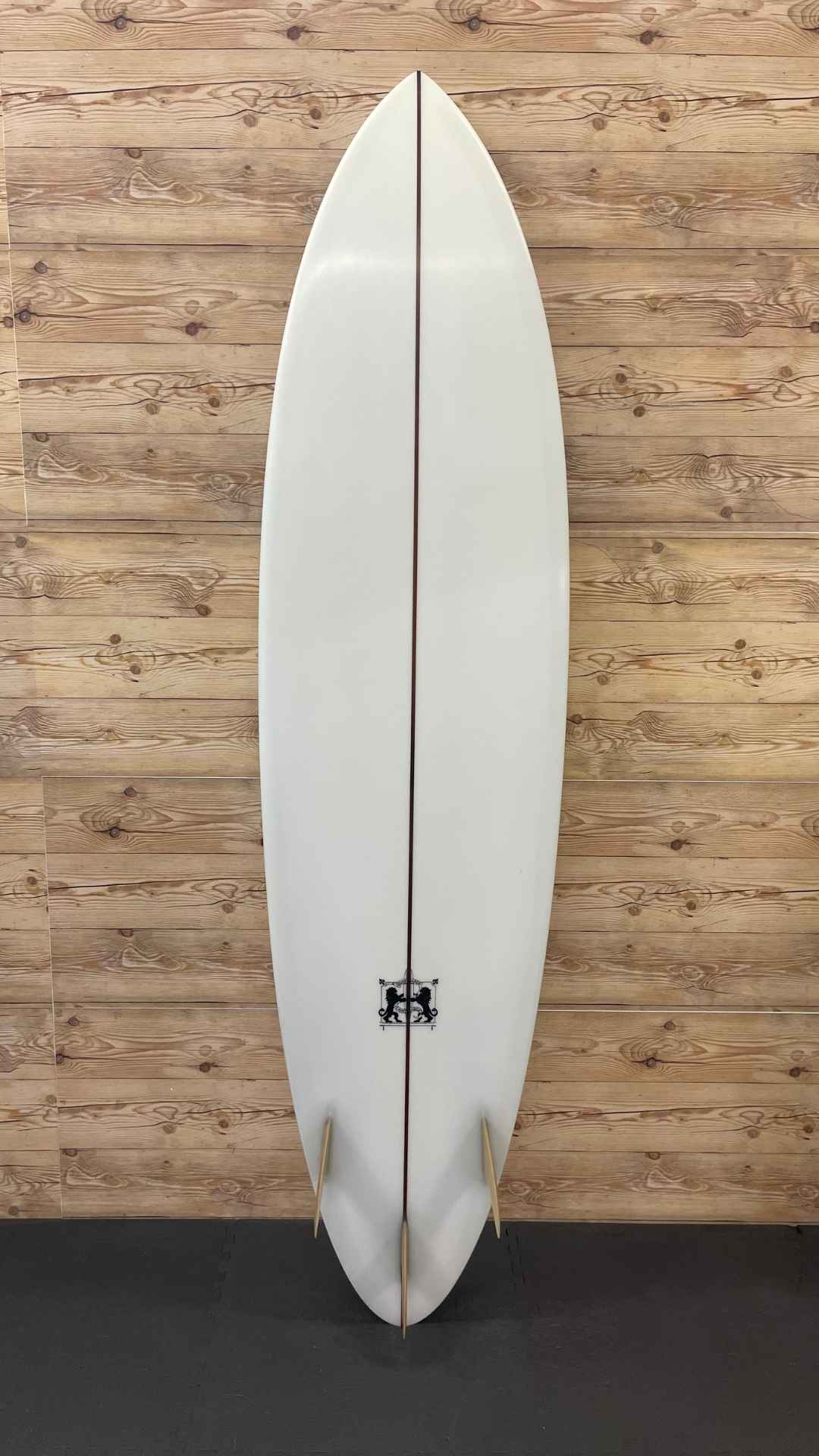 USED LARRY MABILE SURFBOARD FOR SALE | 7'7