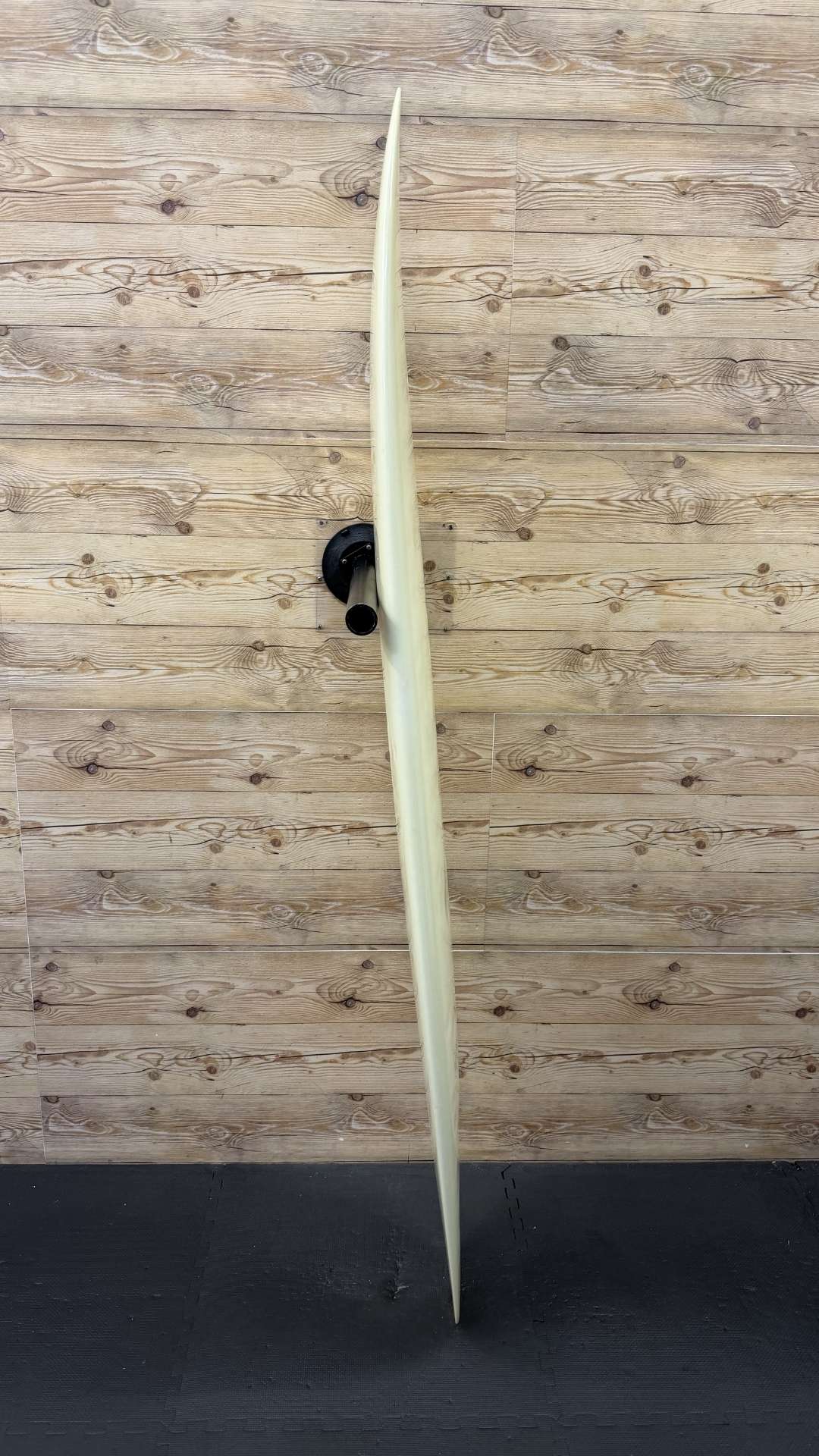 Hull 6'6"
