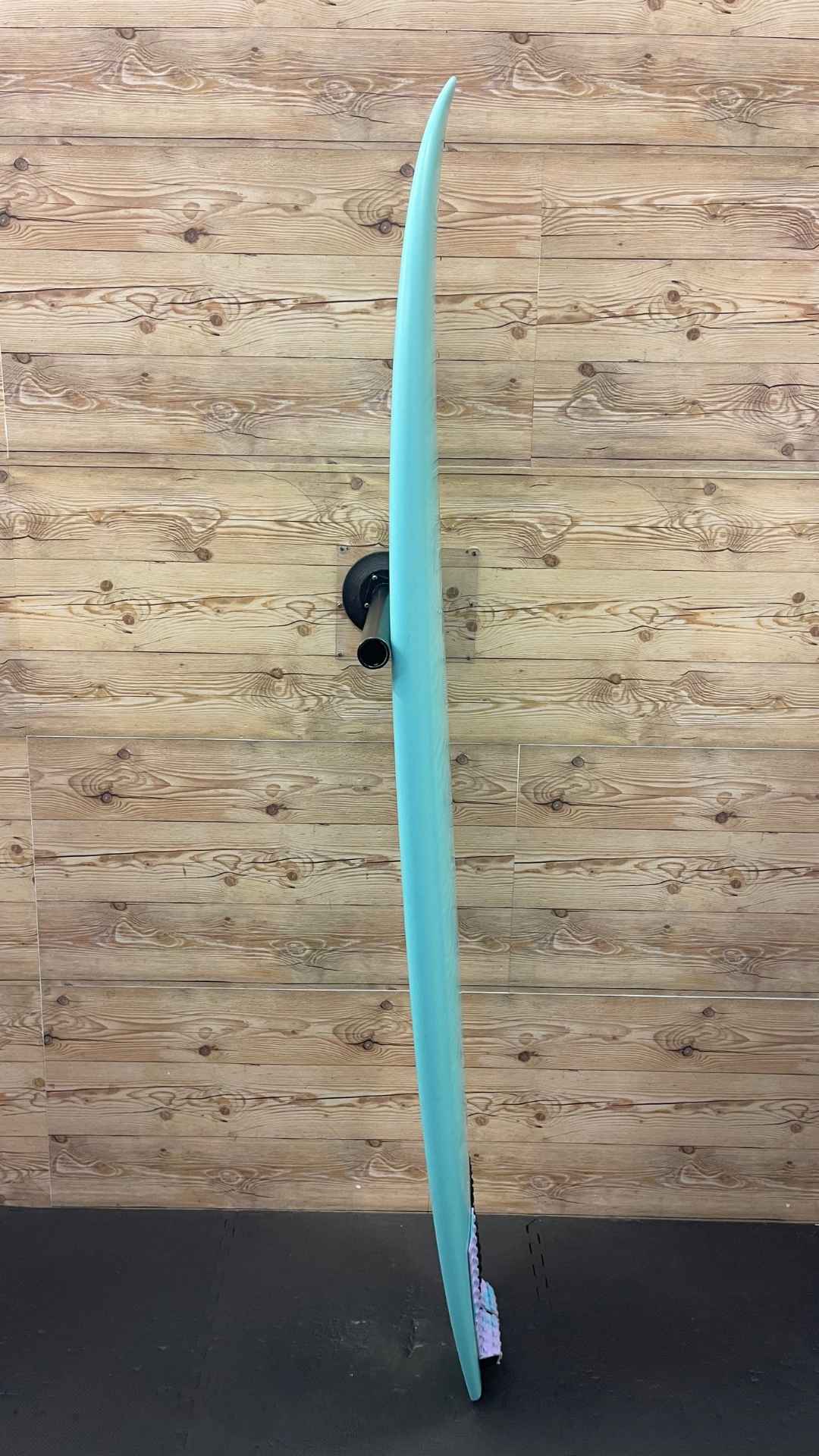 Party Crasher 6'9"