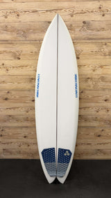 Pedestrian Ship 5'10"