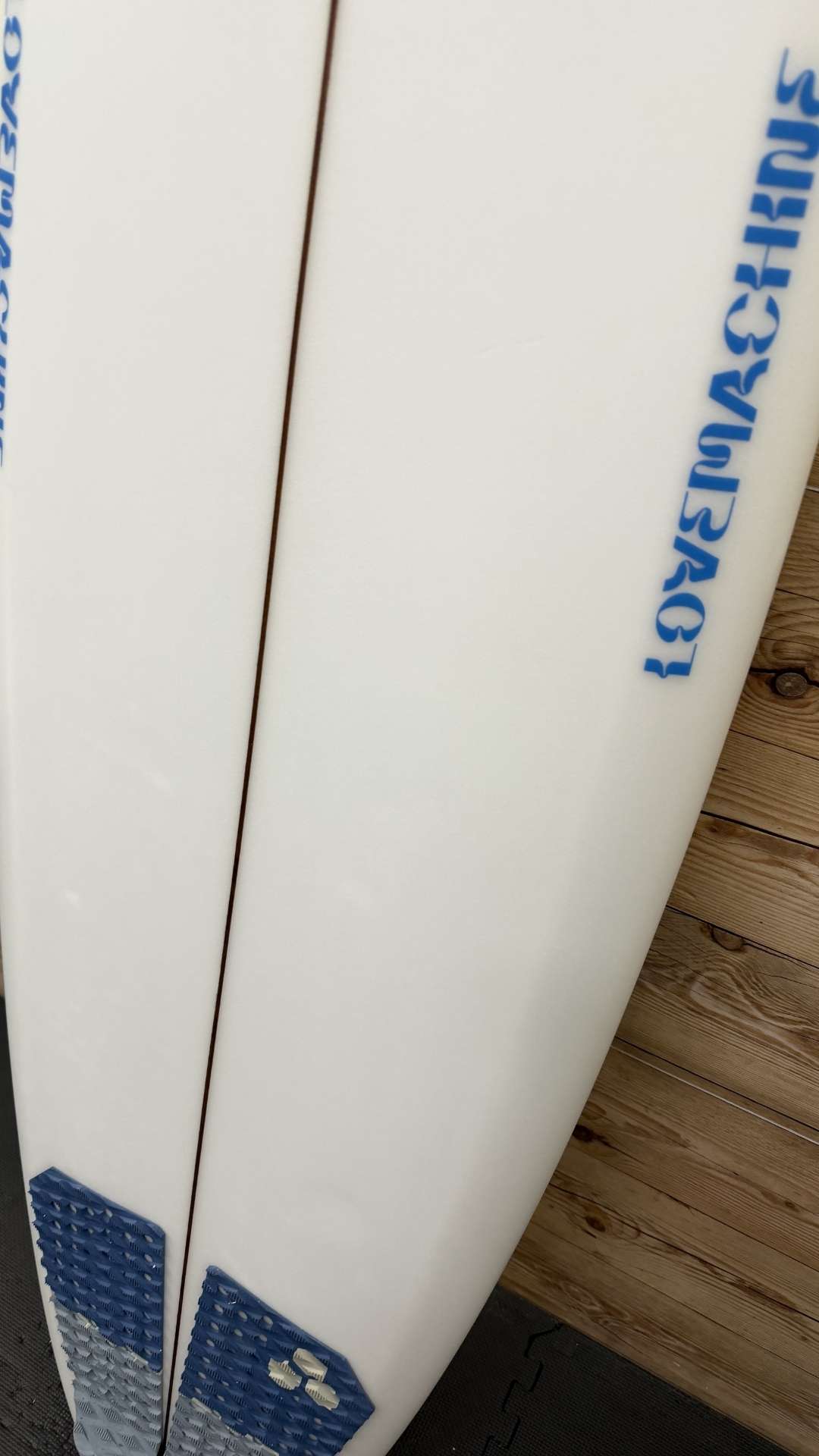 Pedestrian Ship 5'10"