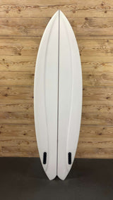 Pedestrian Ship 5'10"