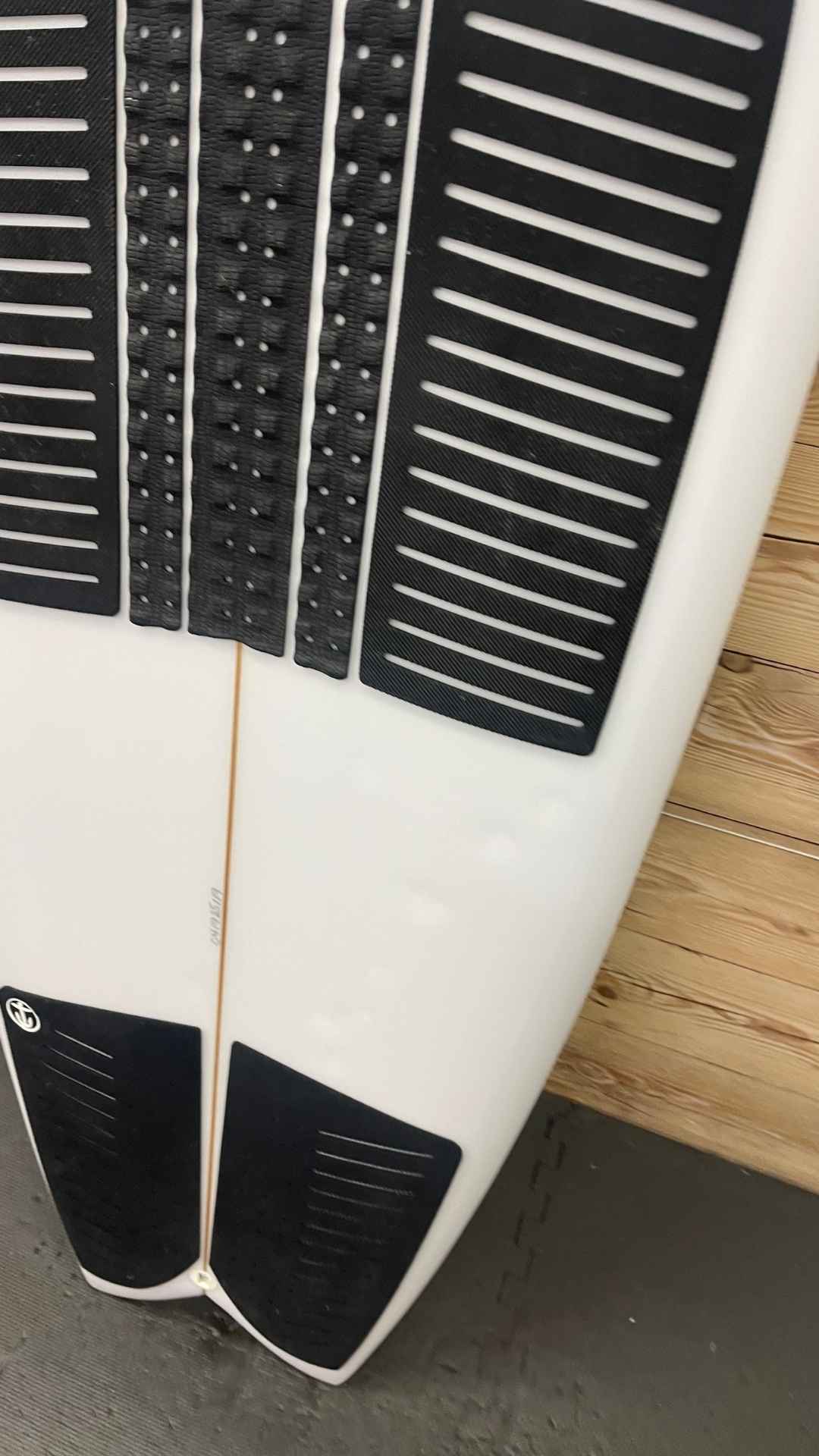 Twin Fish 5'9"