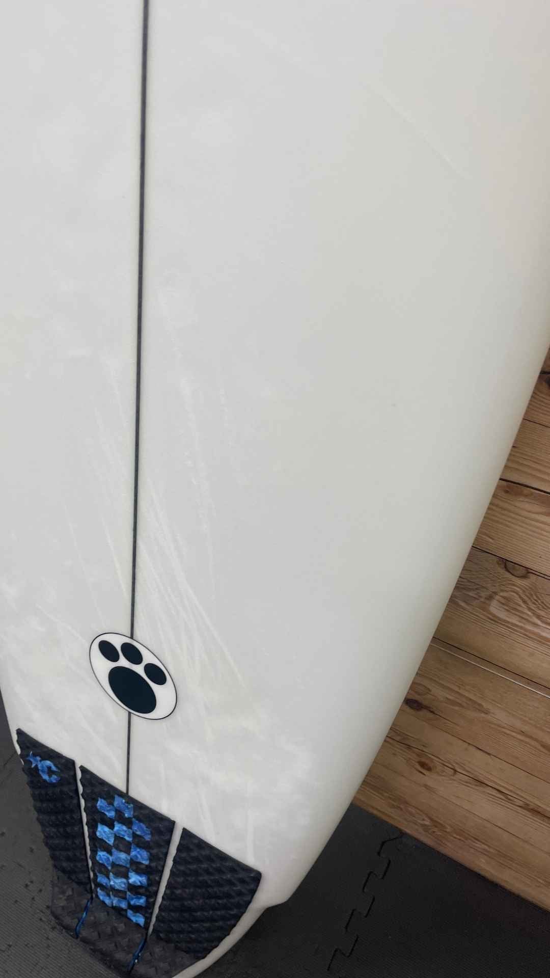 RV VeeCon III 6'4"