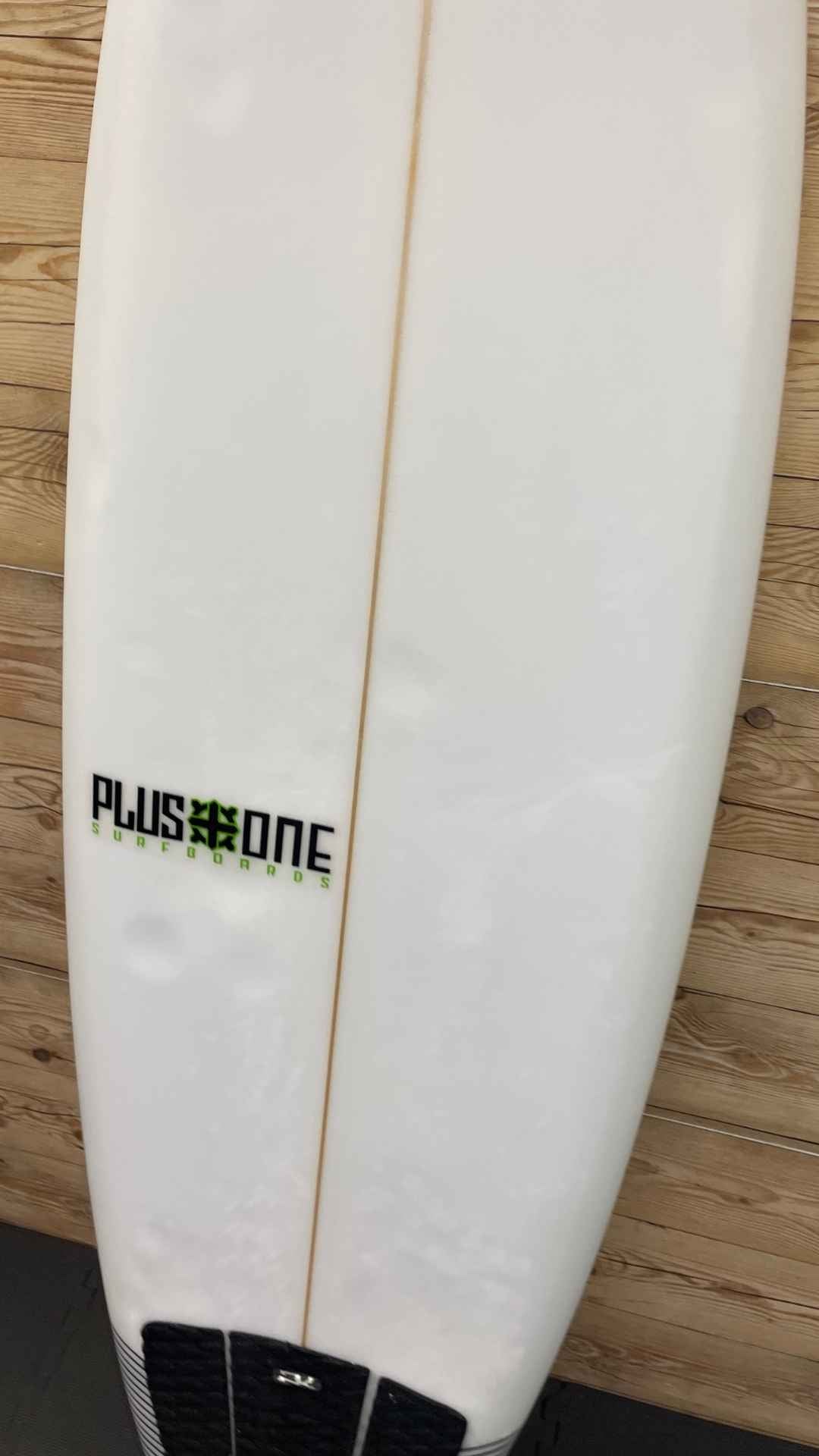 USED PLUS ONE SURFBOARDS |The Rehab 6'1