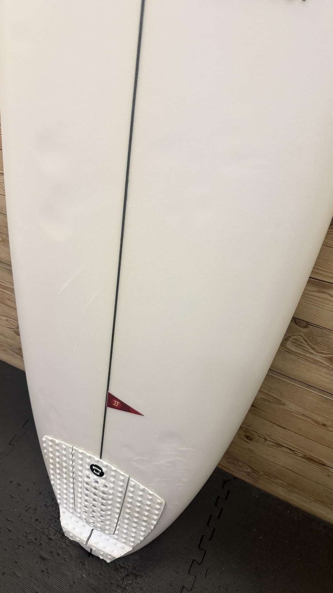 The Ghost 6'3"