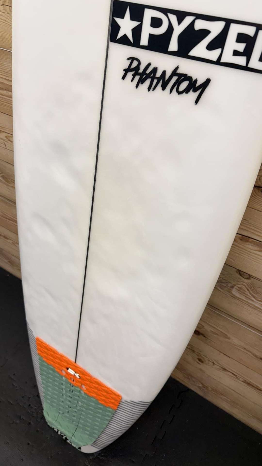 USED Pyzel Phantom Surfboard 5'9