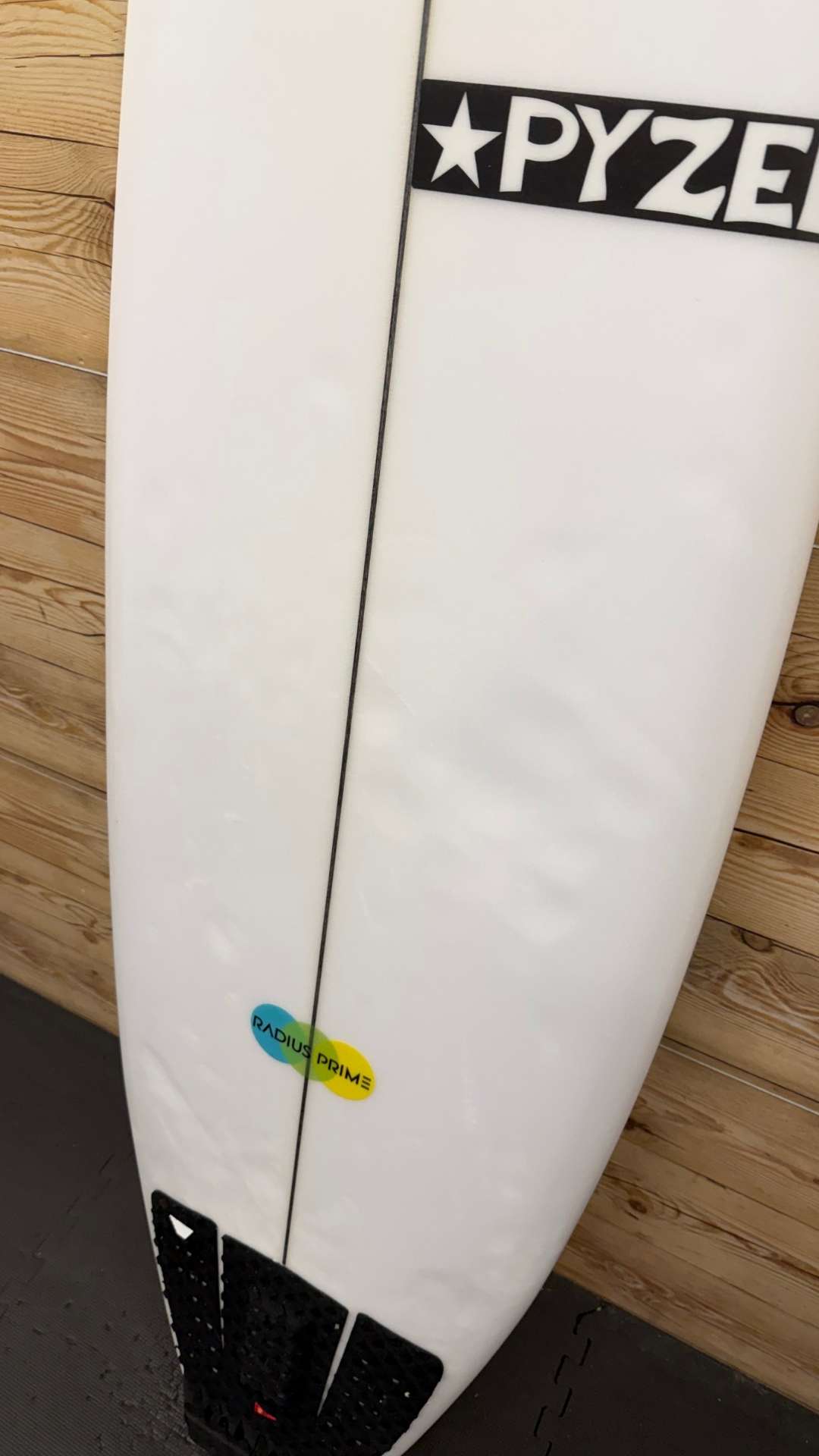 USED Pyzel The Radius Prime Surfboard 6ft for Sale in San Diego