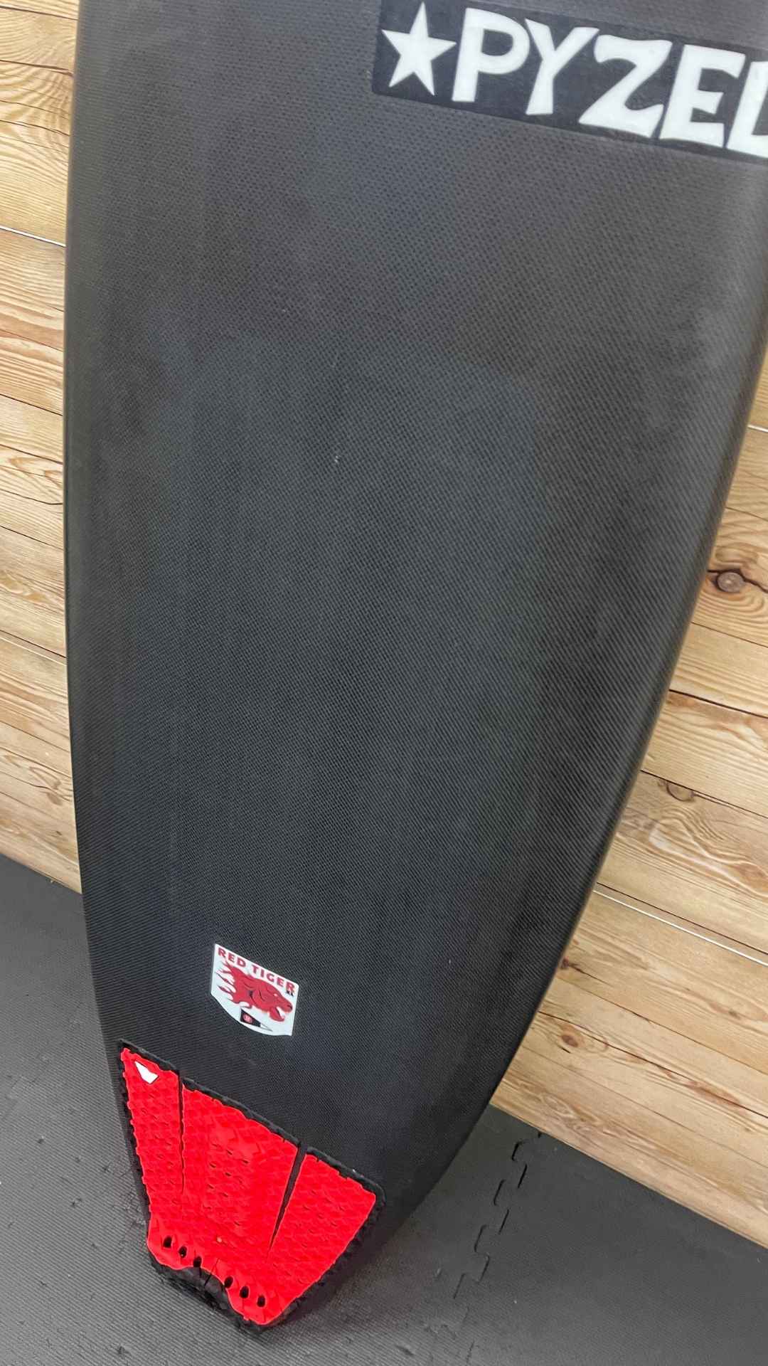 Red Tiger 5'10"