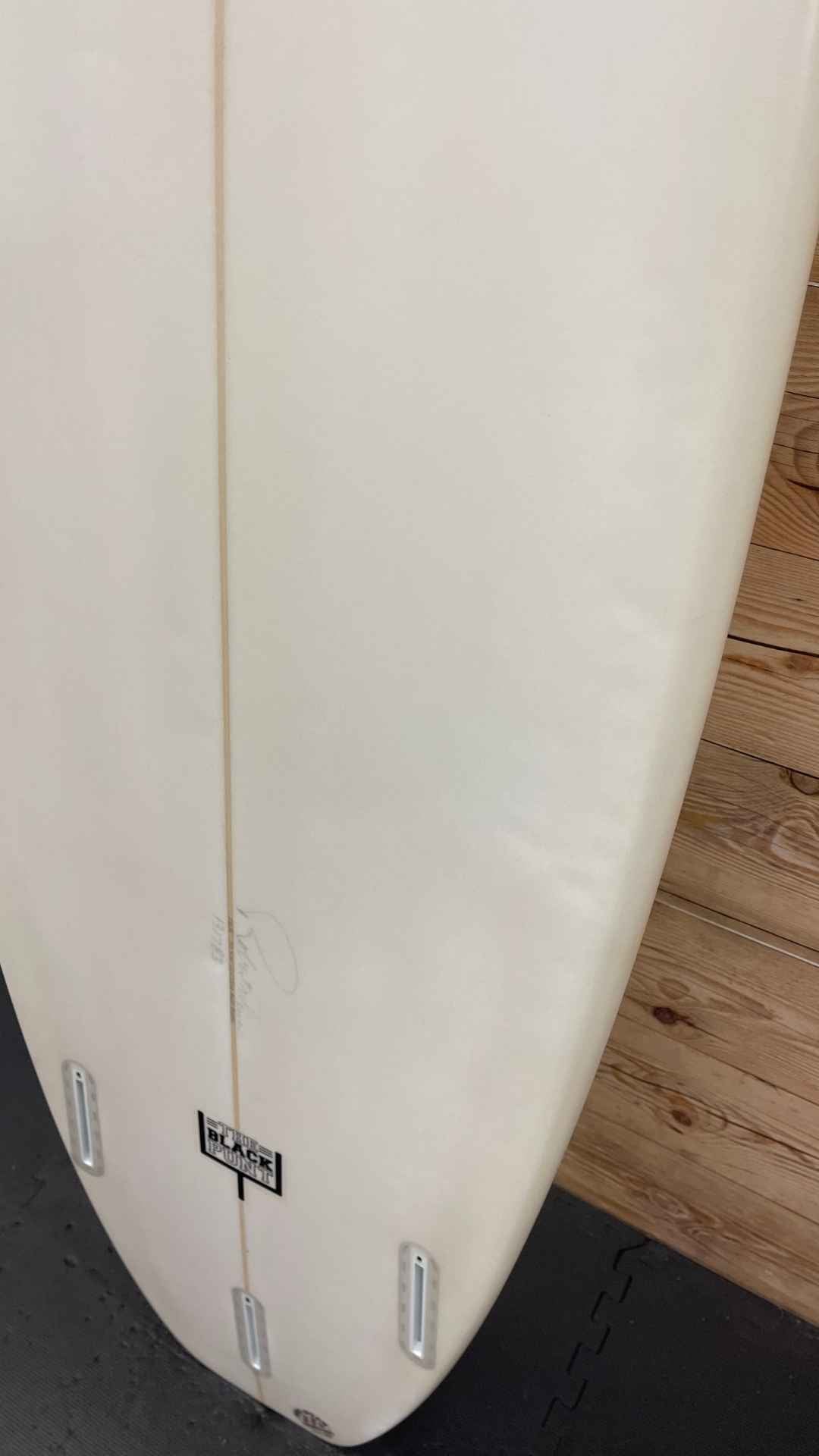 Used Surfboards for Sale | Roberts Dream The Black Punt 6'4