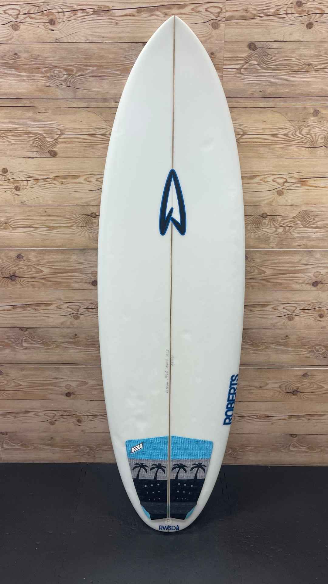 Used Surfboards for Sale | Roberts Metamorph 5'10
