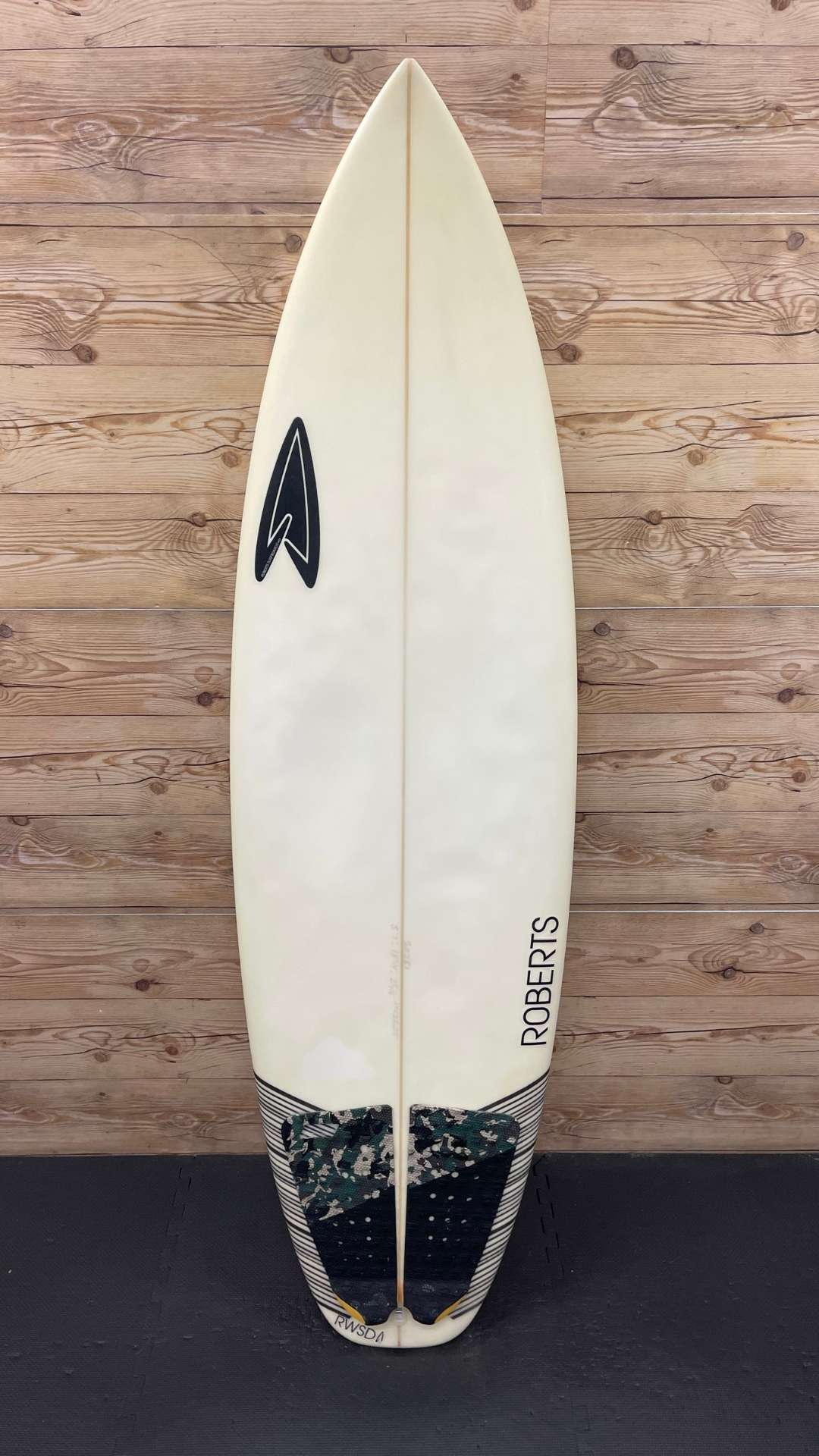 Used Surfboards for Sale | Roberts Redneck 5'7