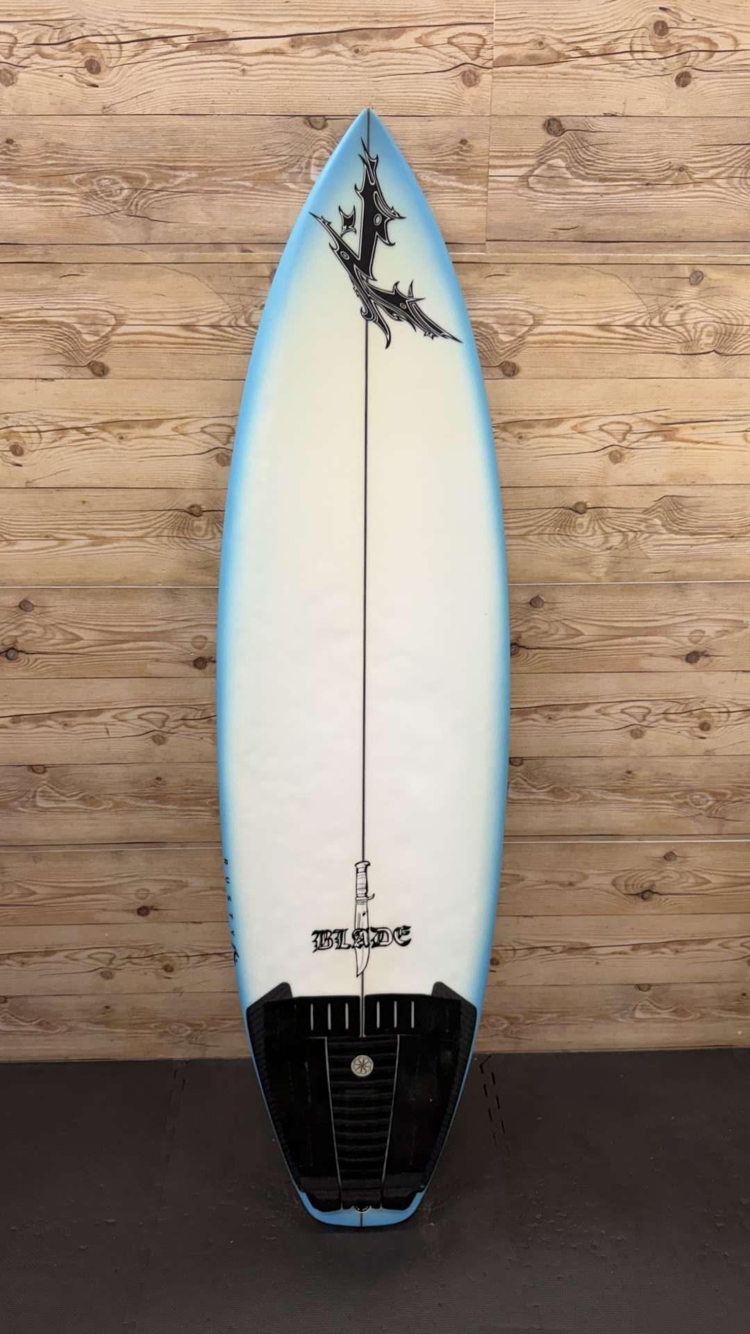 The Blade 5'8"