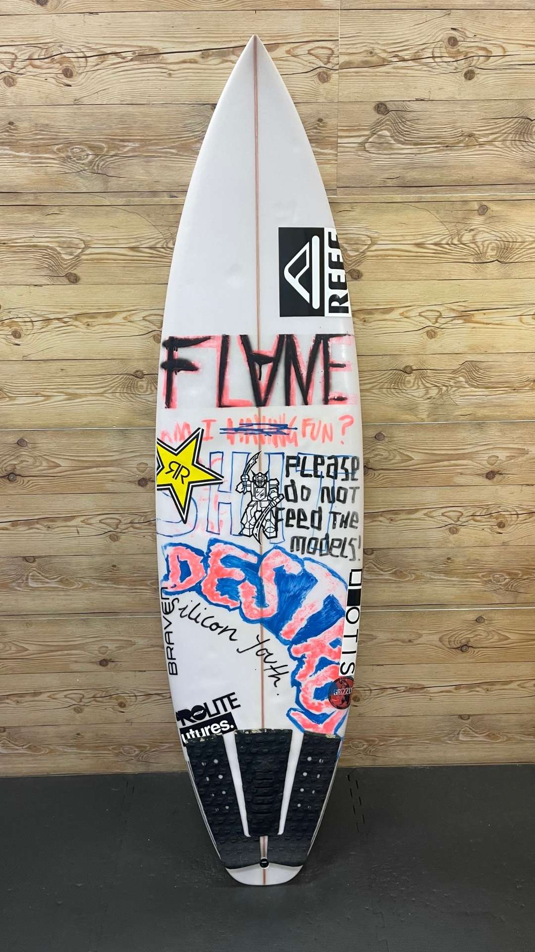 STCY(ステーシーサーフボード)グリズリー　ショートボード　フィン付 For Sale | Stacey Surfboards Grizzly High Performance Shortboard