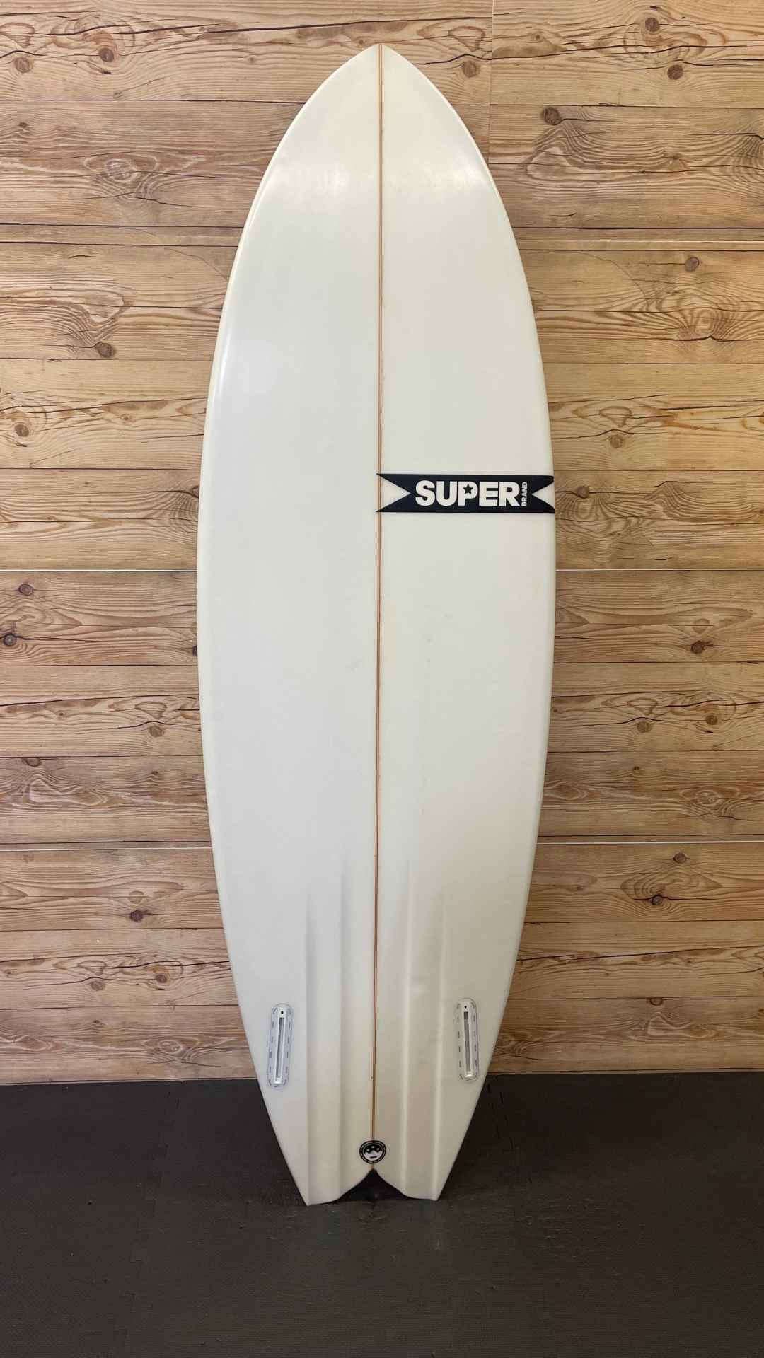 SUPER-SIAMESE TWIN(5’8″) Design Forum: SUPER's Siamese Twin - Surfer