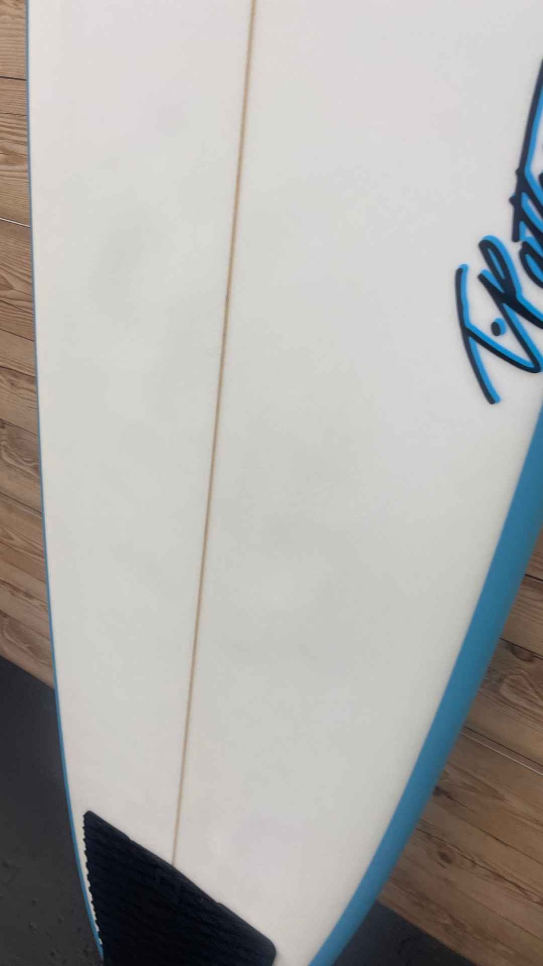 For Sale: T.Patterson Surfboards Blue Fin Shortboard 6'10