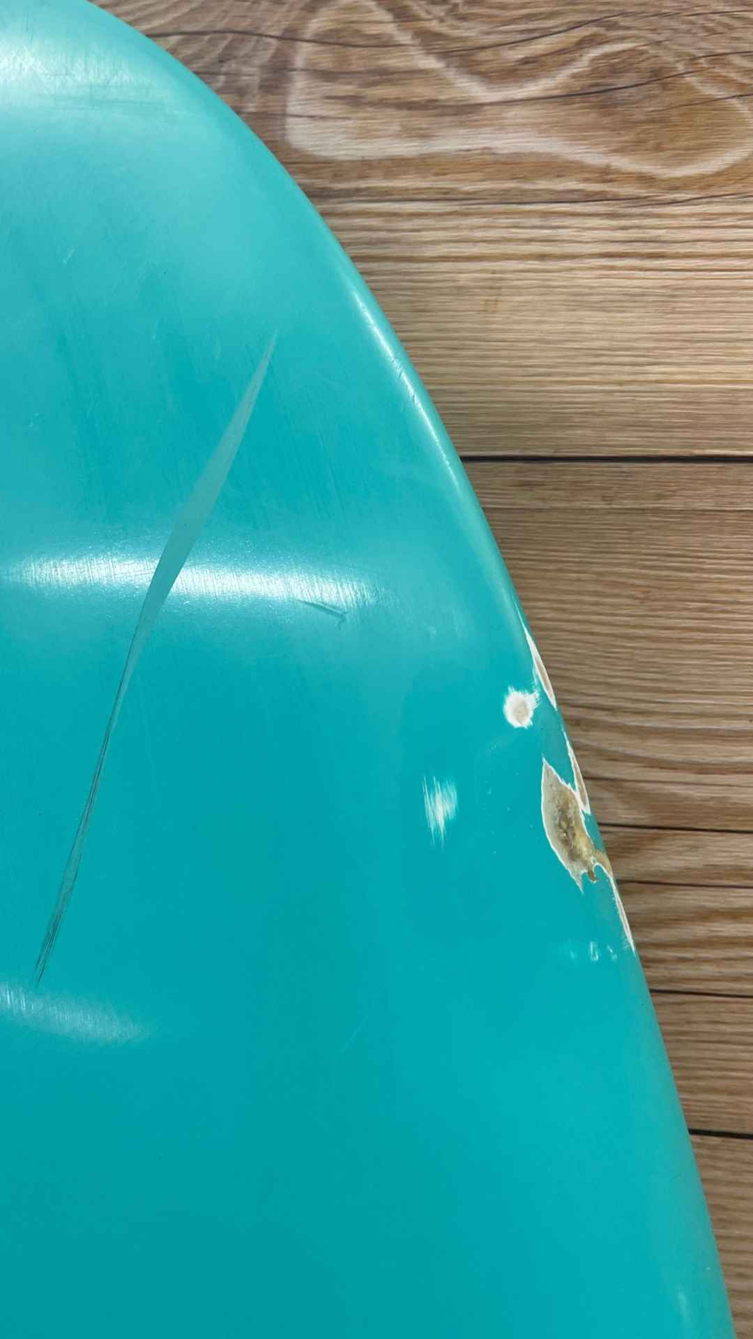 Cracked Egg 7'2"