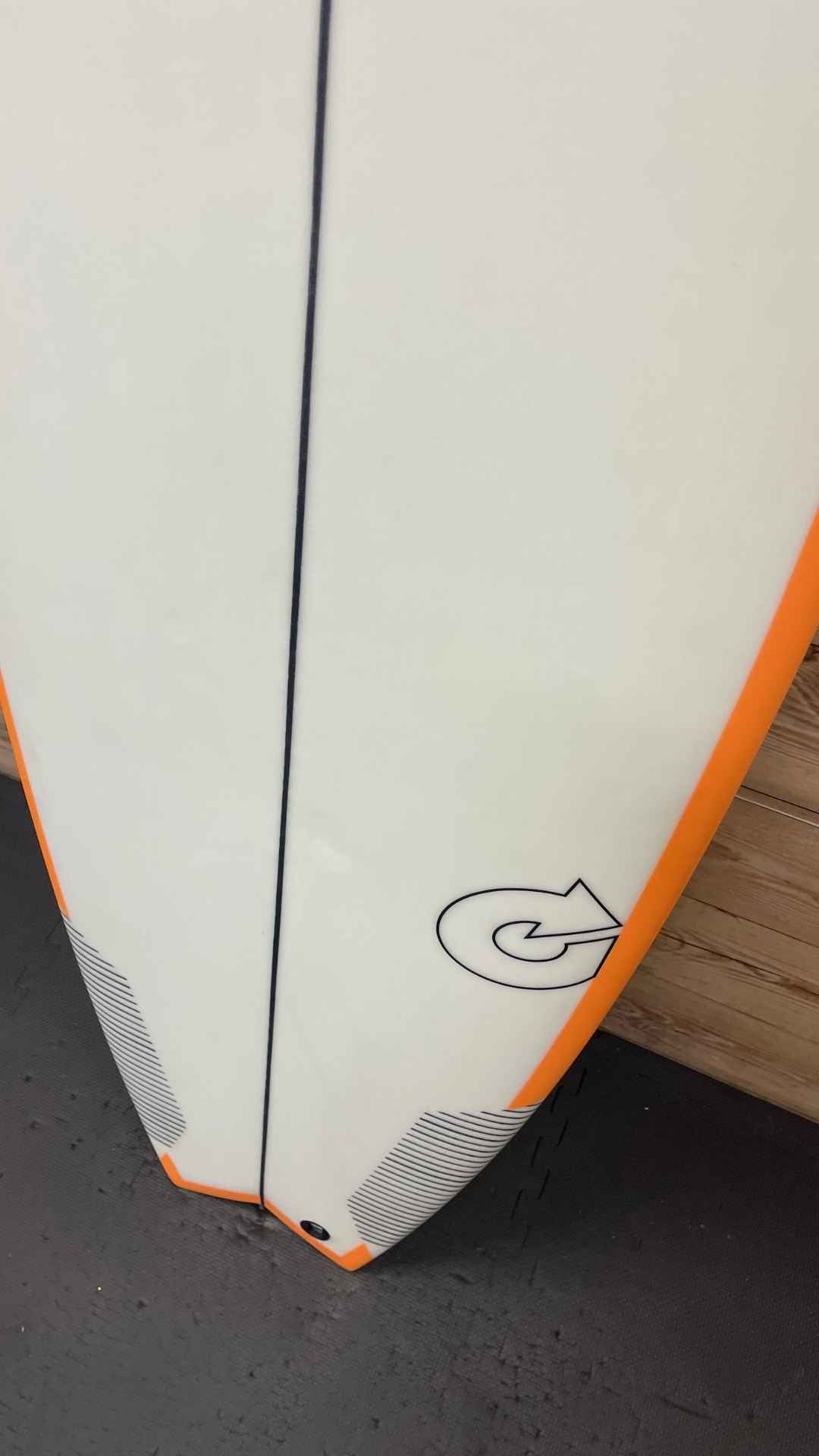クアッド モダンフィッシュ　5'10 Rusty Summer Fish Surfboard for Sale in Carlsbad – The Board Source