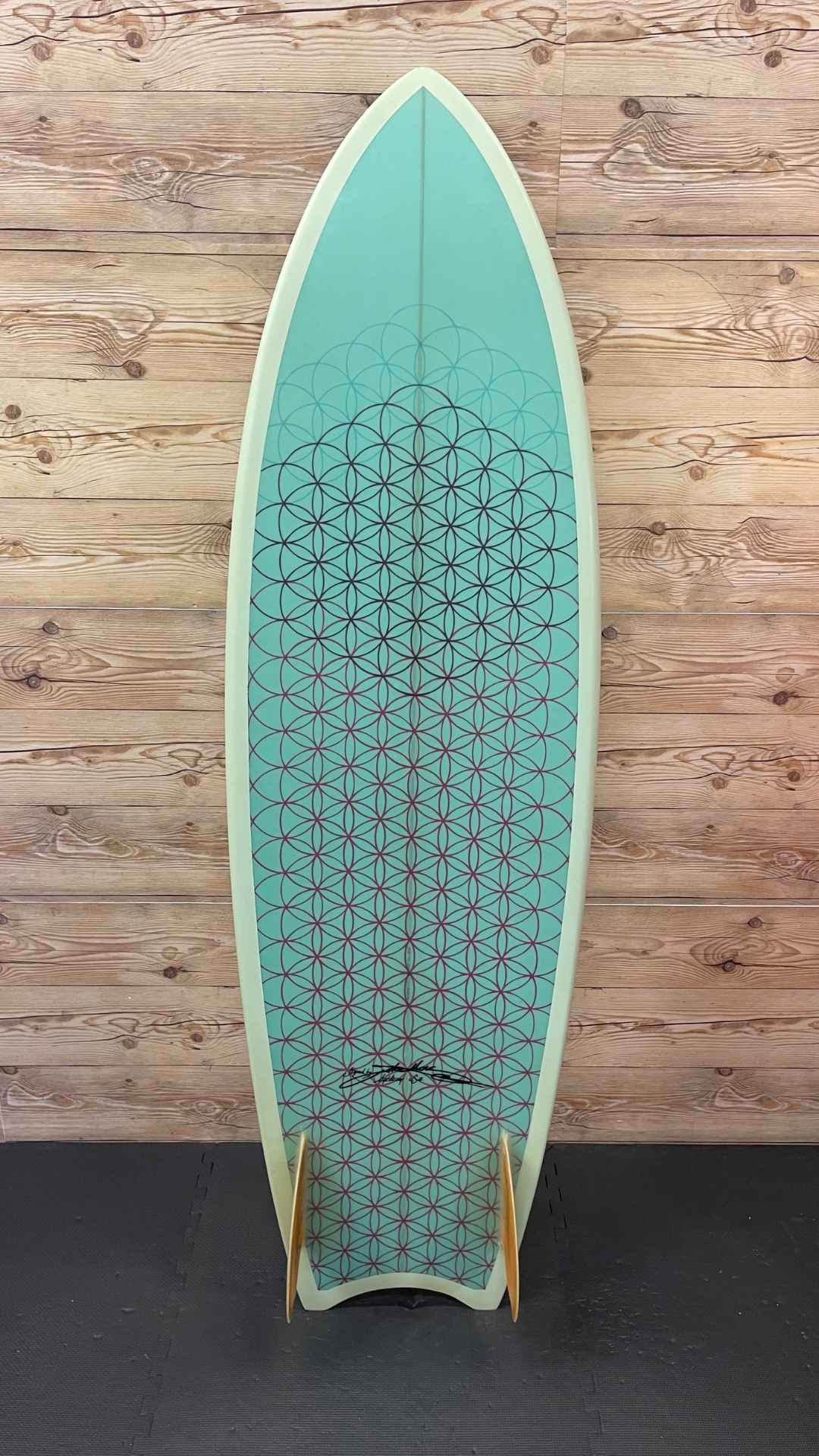 AO Twin Keel 5'8"