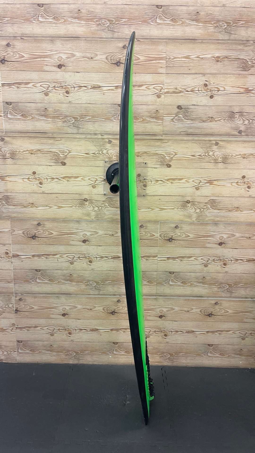 FOR SALE | Used Von Sol Surfboards Flying Manta 6'4