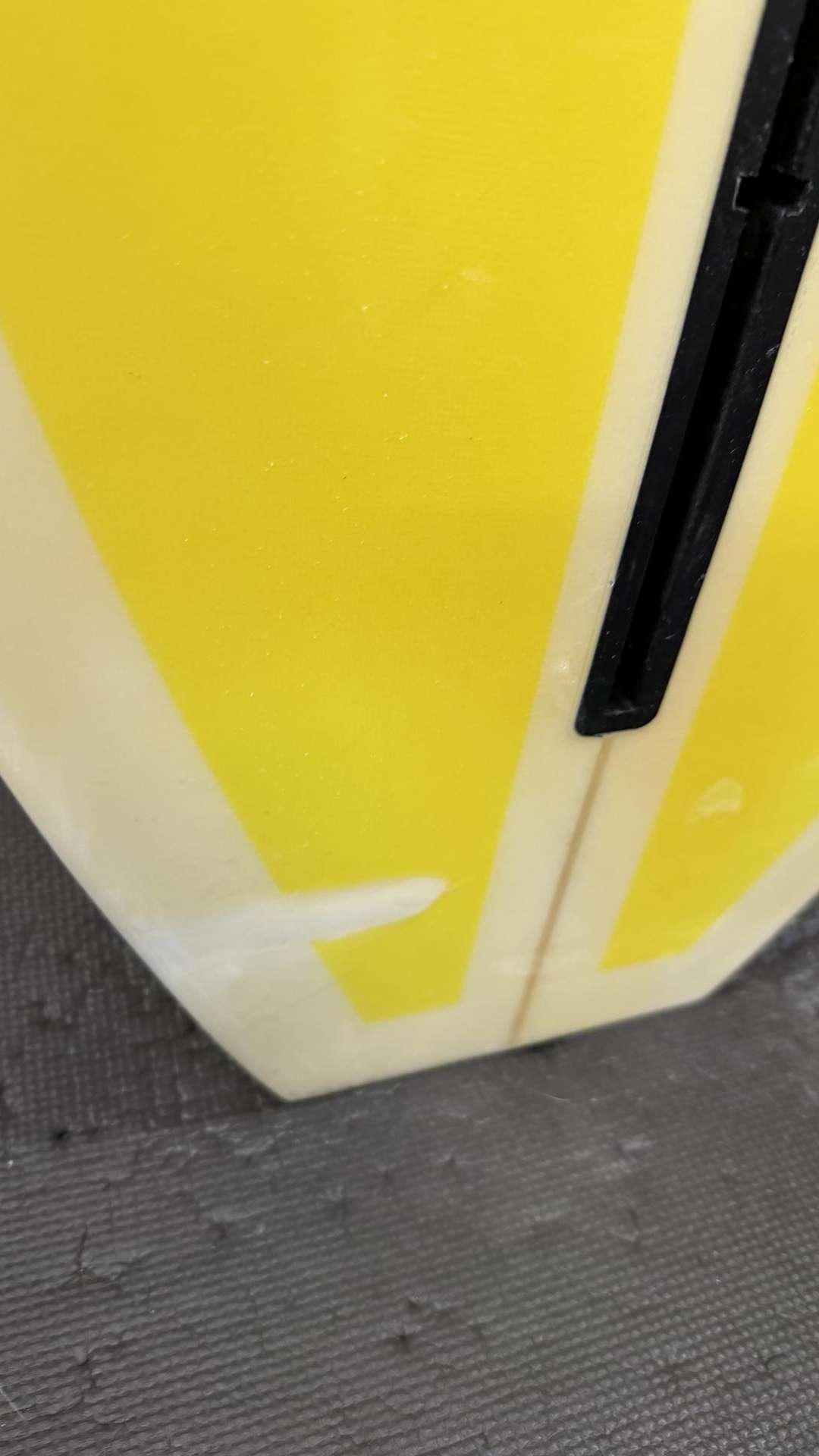 Mini Slot 7'8"