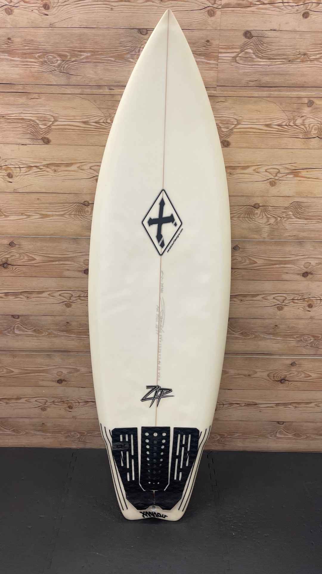 Zip 5'9"